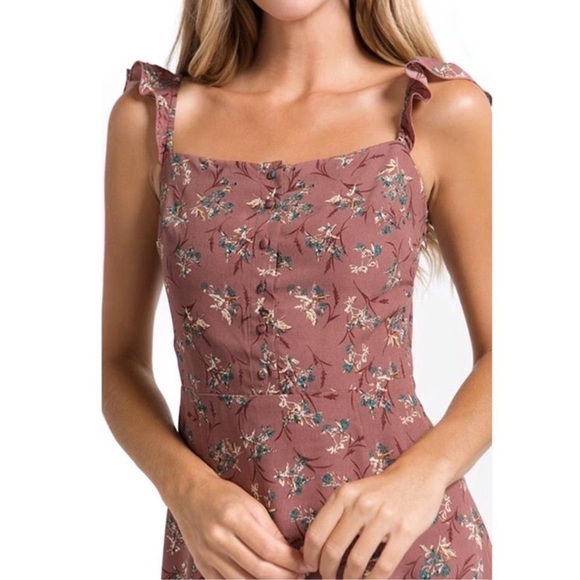 Like new- Flutter Sleeve Floral Maxi Dress - Picture 4 of 12